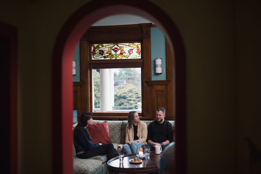 Derek and Rebecca Van Oosterom speak with Canuck Place Counsellor Natasha Zacher.